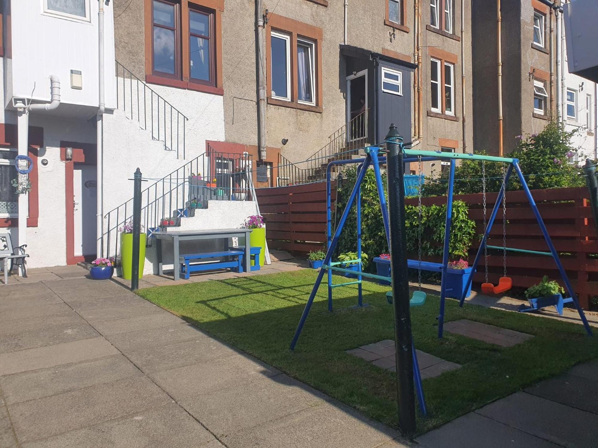 Saphire Glasgow Apartments Giffnock Exterior photo